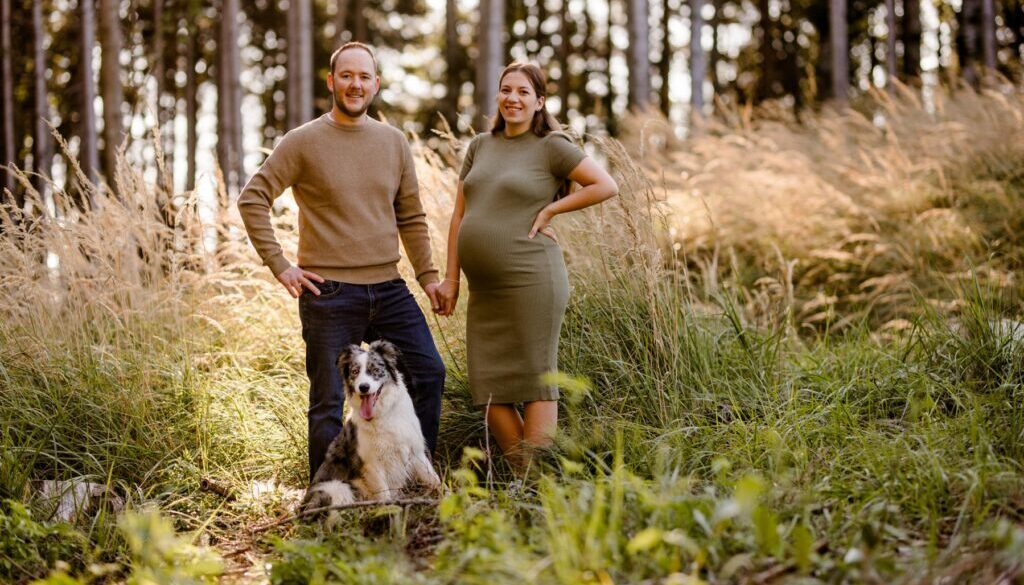 Babybauchshooting-Herbstwald-Sabrina-Matthias