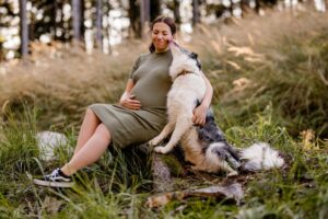 Babybauchshooting-Herbstwald-Sabrina-Matthias